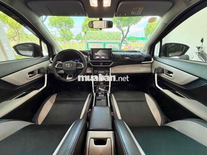 Toyota Veloz 2023 1.5CVT 59.000km xe zin đẹp keng