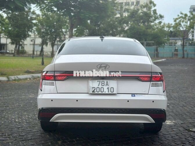 Hyundai Accent Premium 2024 Trắng