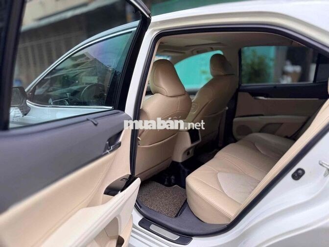 Bán Camry đời 2019 bản 2.5Q hỗ trợ bank