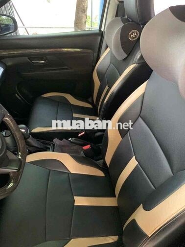 Suzuki Ertiga 2022 Trắng Tự động Việt Nam
