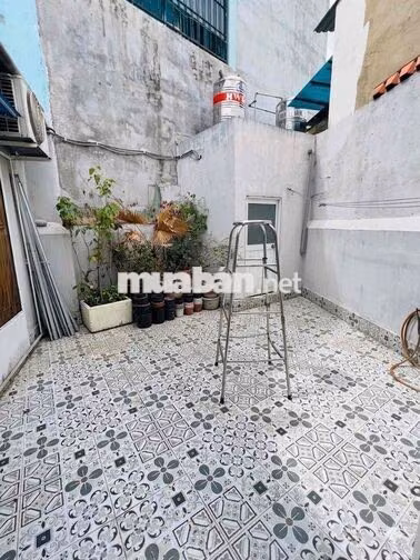 Bán nhà 70m2 hẻm xe hơi nở hậu 6,6m đối diện vincom Quang Trung