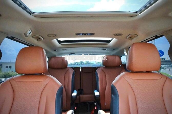 Kia Carnival Signature 2024 máy dầu  Form 2025