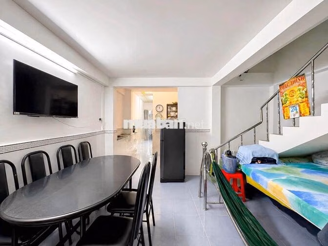 SIÊU KHỦNG Q7- 70m2 NỞ HẬU- 2 TẦNG - CHỈ CÓ 4 TỶ nhỉnh