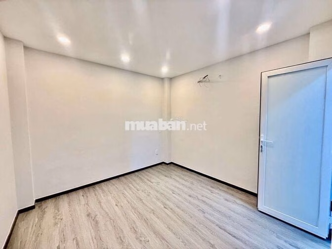 S100/ Nhú 3 tỏi / Căn Cc 70 m2, Phan  Văn Trị, Có Thang máy