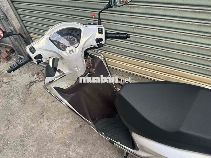 Honda Vision 2015 Trắng