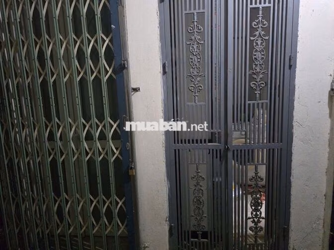 CHÍNH CHỦ BÁN NHÀ TẬP THỂ 27B2 CÁT LINH, Ô CHỢ DỪA, HÀ NỘI