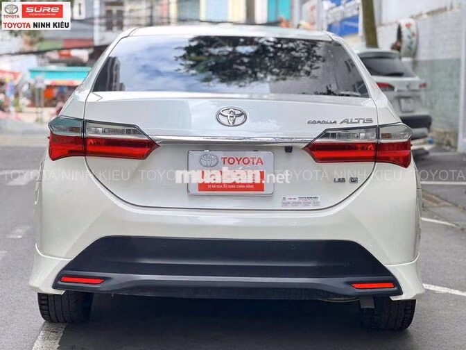 Toyota Altis 1.8G 2020 Trắng 93.000 km