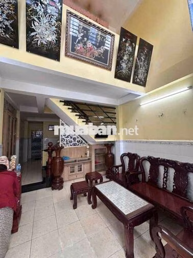NHÀ 4 TẦNG BTCT - 5PN - 42M2 NỞ HẬU - HỒNG BÀNG Q11 - CHỈ 5.XX TỶ.