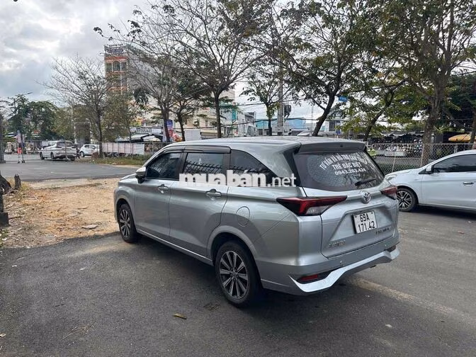 Toyota Avanza 2022 Bạc giá rẻ