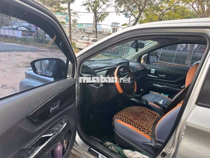 Toyota Avanza 2022 Bạc giá rẻ