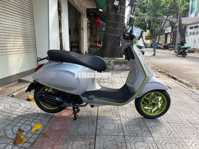 Piaggio Vespa Sprint 150 Tech 2022 Bạc 4.xxx km