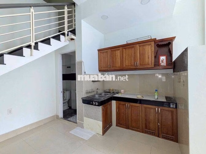 🏠 Nhà cho thuê  hẻm đường Liên tỉnh p5 Q8 hẻm 3 gác tới nhà  📐 Dt 4 x