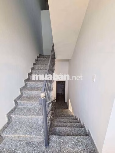 Cho thuê nhà góc 2 MT 163 Nguyễn Cơ Thạch