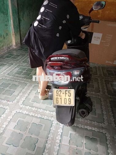 Xe ga Kymco Tự động màu Đỏ