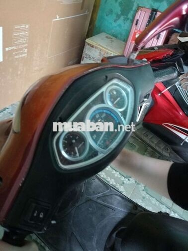 Xe ga Kymco Tự động màu Đỏ