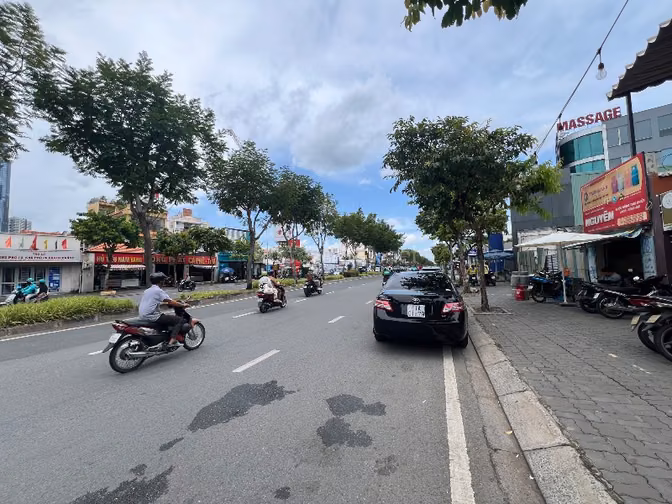 ⭐️ BÁN BIỆT THỰ MẶT TIỀN 3 TẦNG VỊ TRÍ SIÊU VIP ĐƯỜNG TRẦN NÃO!!!  📍 