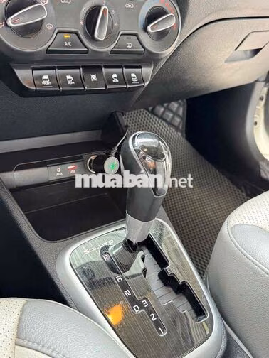 Kia Soluto AT Deluxe 2020 Trắng 55.000km