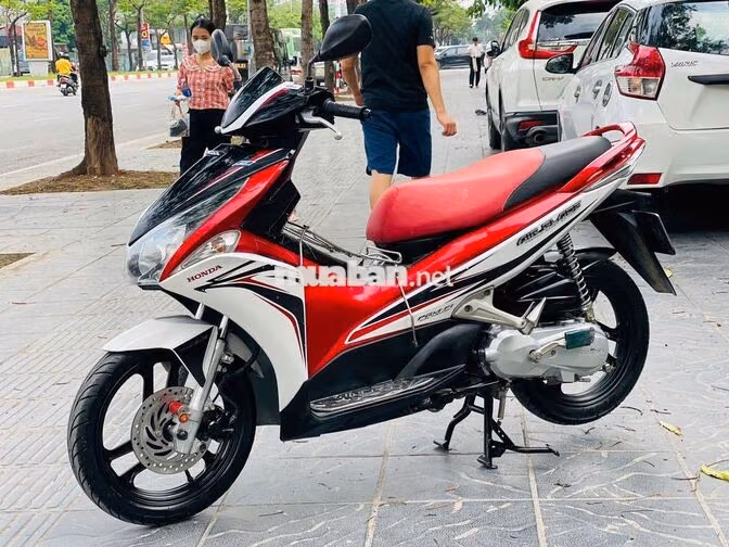 Honda Airblade 110 2012 Đỏ trắng đen xe đjep êm ái