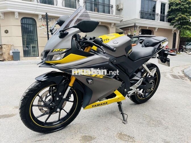 Yamaha R15 V3 2024 Xám Vàng Côn tay chính chủ 