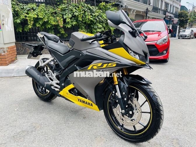 Yamaha R15 V3 2024 Xám Vàng Côn tay chính chủ 