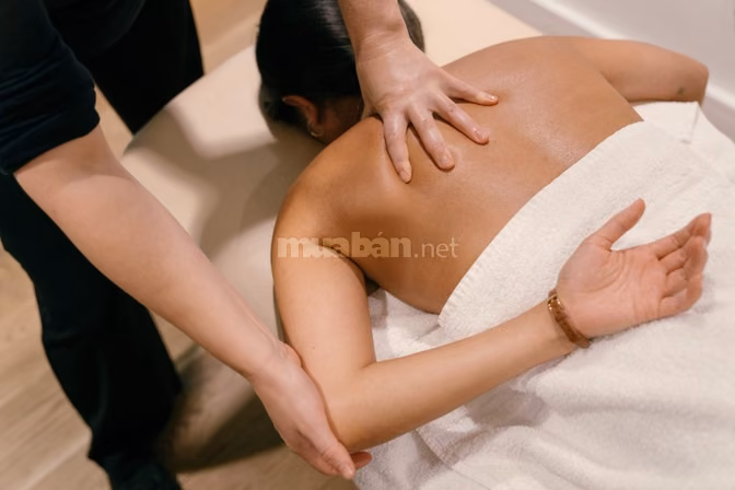 Nam ktv nhận massage tận nơi cho nữ