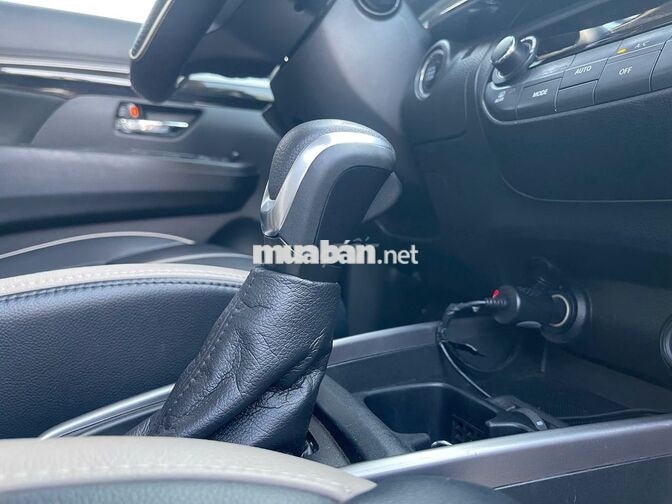 Suzuki XL7 2021 tự động, máy 1.5L chất xe gia đình