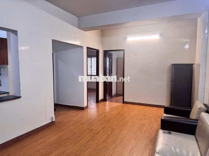 Cần bán nhanh căn hộ Khánh Hội 1, DT: 82m2 , 2PN, NTCB, giá chỉ 4.3ty