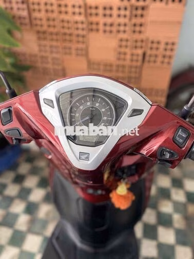 Honda Lead up 4v  Đỏ 34.000 km Việt Nam