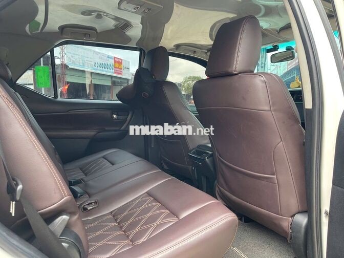 Toyota Fortuner 2017 máy dầu 2.4G Trắng, Số sàn