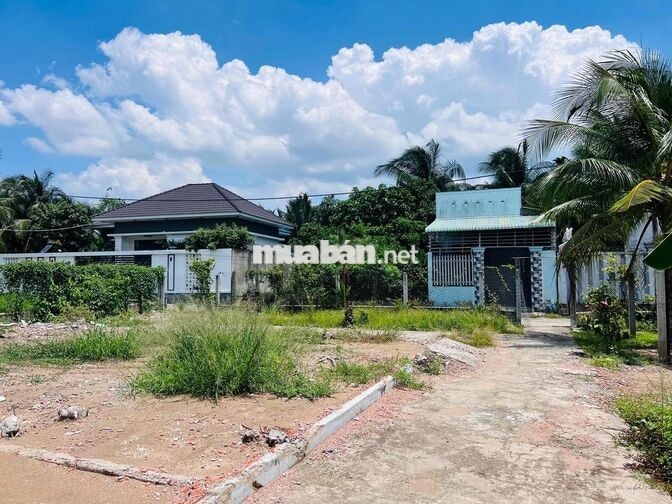 Đất rộng ngay trung tâm p10 sát bên D7 sẵn thổ chỉ về xây cất