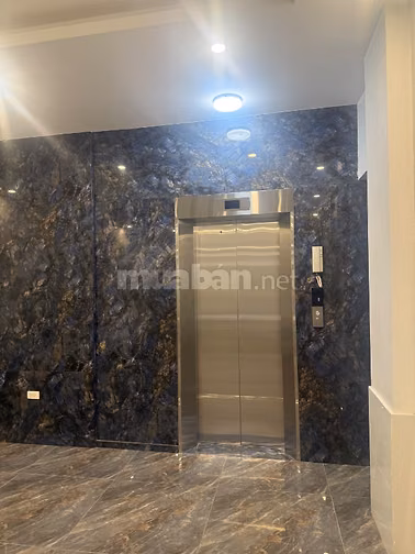 Cần cho thuê nhà làm văn phòng, trung tâm giáo dục,…