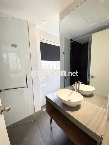 📌CĂN HỘ NGUYỄN THỊ MINH KHAI Q.1, STUDIO CỬA SỔ - FULL NỘI THẤT