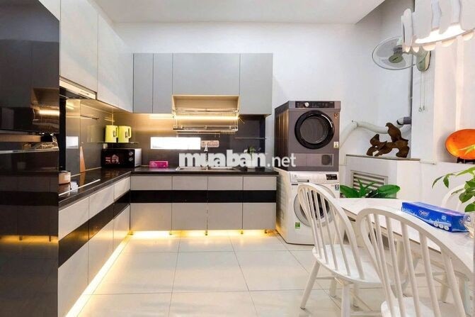 CHO THUÊ NHÀ CÔ GIANG Q.1 – 6PN 7WC, FULL NT – 38 TRIỆU