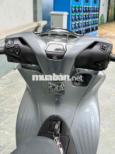SH125 CBS 2025 9000KM MÁY ZIN CHÍNH CHỦ CÓ GÓP