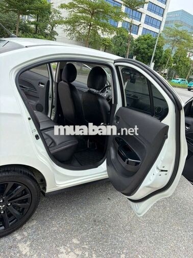 Mitsubishi Attrage 1.2 AT Premium - SX 2019
