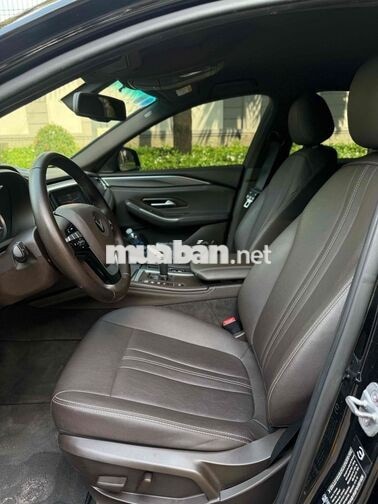 Vinfast Lux A 2.0 Turbo Base 2022 Đen