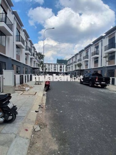 Nhà K-Home góc nội bộ sạch đẹp full nội thất, giá 10 triệu có bớt