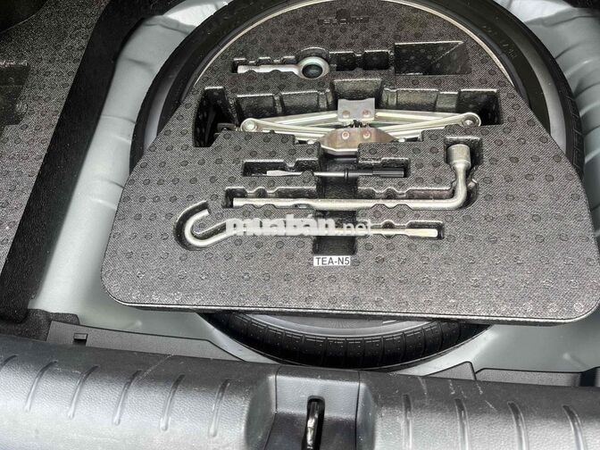 Honda Civic Xanh đen 1.5L turbo 5 chỗ