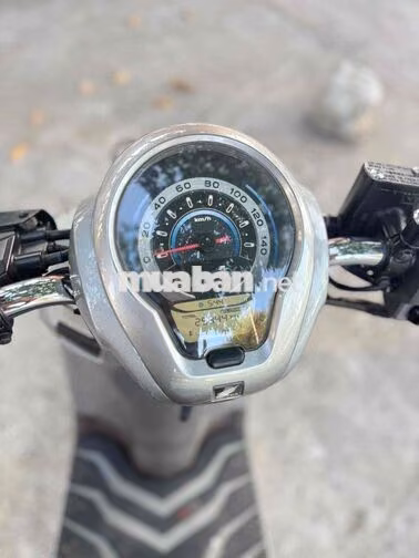 Honda Scoopy 110cc Tự động Trắng