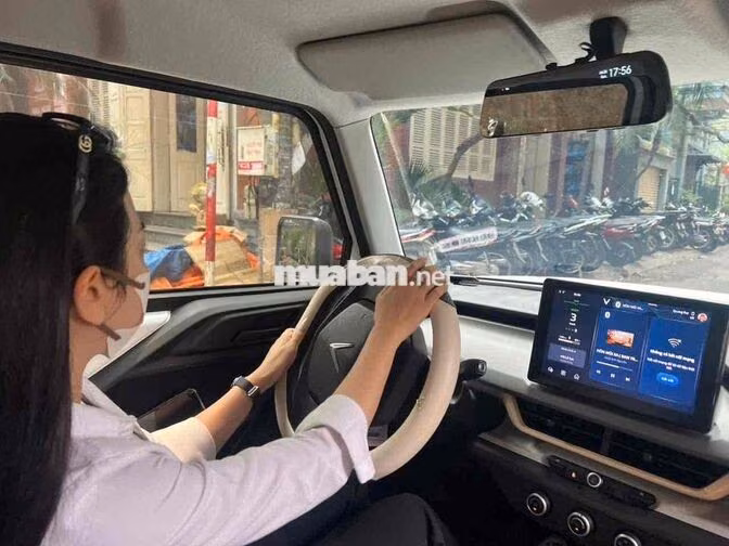 VinFast VF3 Trắng 20000 km