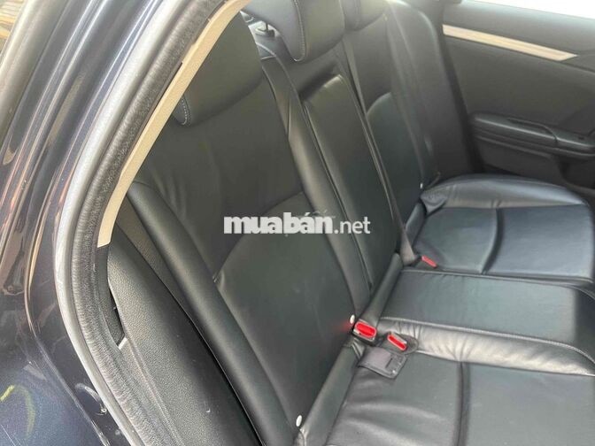 Honda Civic Xanh đen 1.5L turbo 5 chỗ