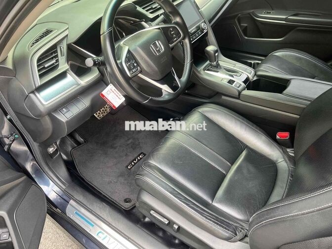 Honda Civic Xanh đen 1.5L turbo 5 chỗ
