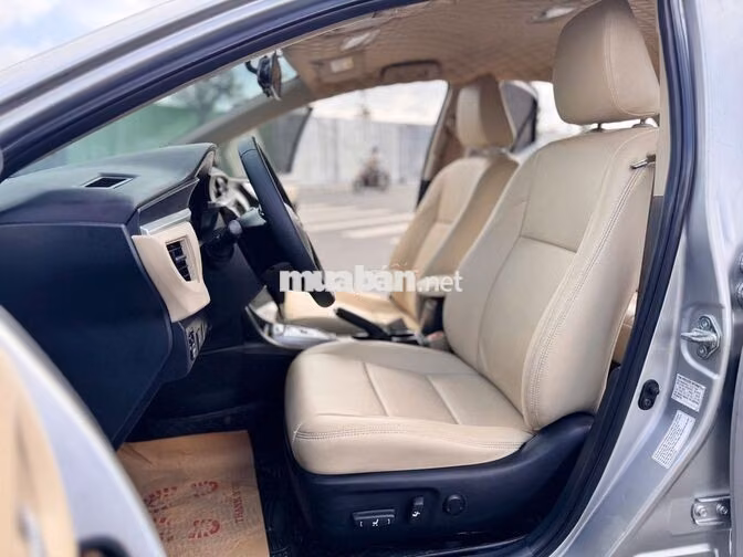 Toyota Altis 1.8 G 2015 Bạc 12000 km