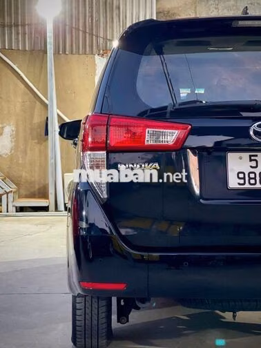 Toyota Innova 2.0E 2021 Đen 65.000 km