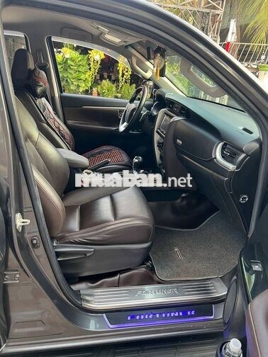 Chính chủ-Toyota Fortuner 2017 2.7V 1 Cầu Xám