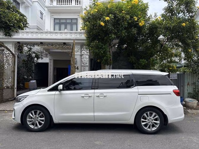 Kia Sedona 2019 Full Trắng camay 10 vạn