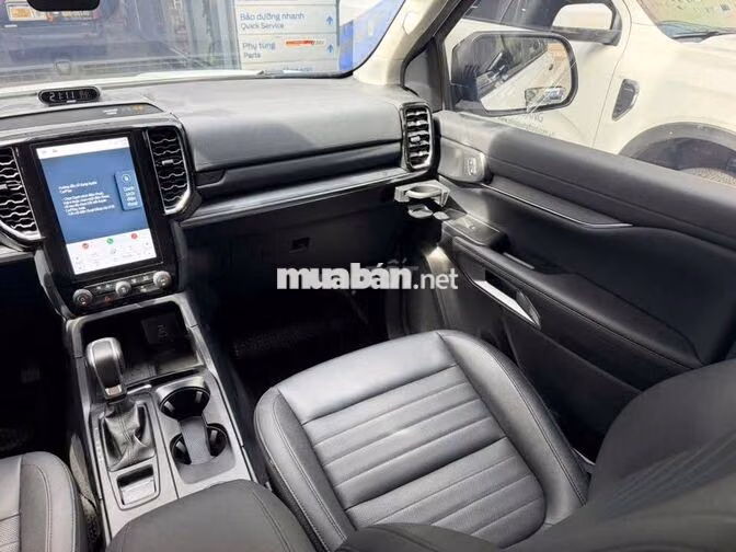 Ford Everest Sport 2025 Trắng 12.500km