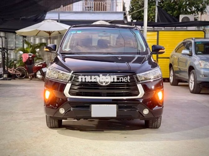 Toyota Innova 2.0E 2021 Đen 65.000 km