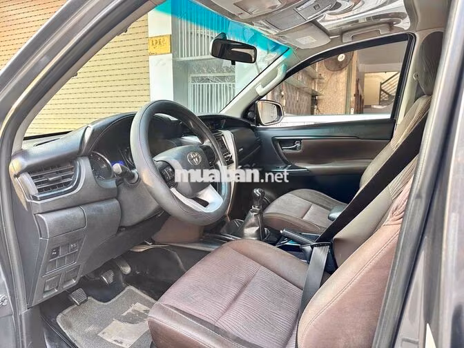 Toyota Fortuner Dầu Số sàn cuối 2017