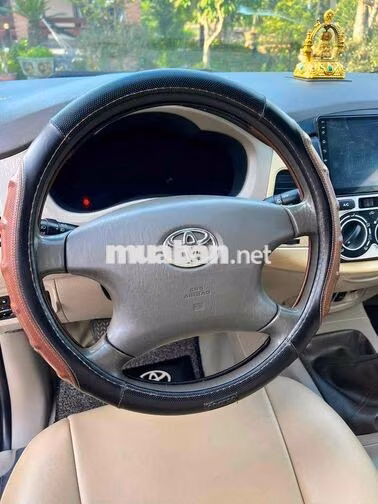 Toyota Innova RS 2011 Bạc